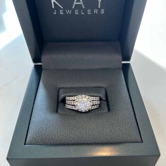 Kay Jewelers Jewelry - Tolkowsky White Gold Natural Diamond Ring Set Size 6.5 from Kay Jewelers